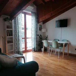 https://quadrisfera-apartment.it-lombardy.com