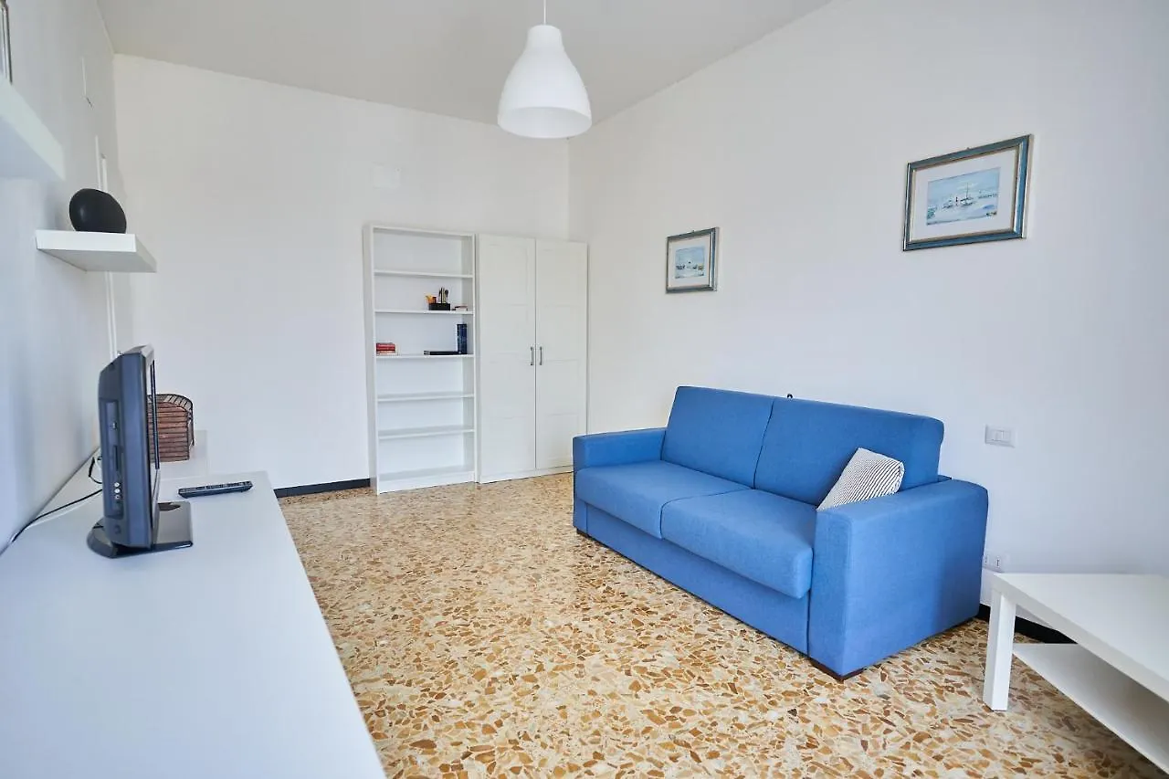 Apartment Joy Guest House Savona Italy